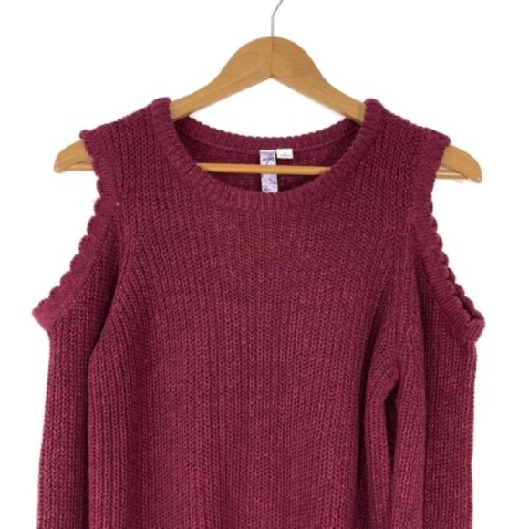 Alya Women’s Size Small Red Burgundy Rorie Scallop Cold Shoulder Sweater Top - Picture 3 of 12